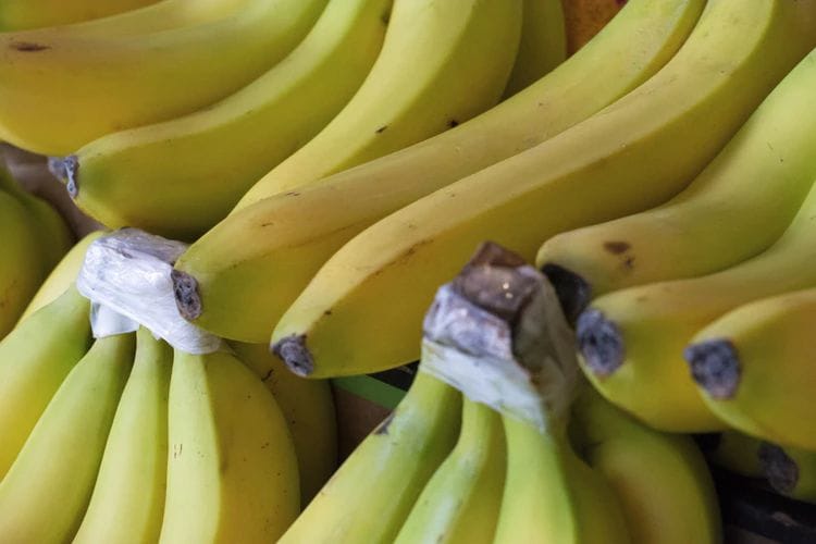 ripen-green-bananas-within-one-hour-with-this-simple-trick